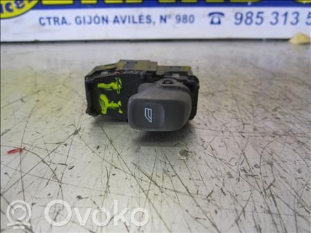 Volvo XC70 Interruptor del elevalunas eléctrico 