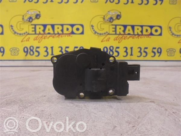 Motor/activador trampilla de calefacción   985458D03,EFB321