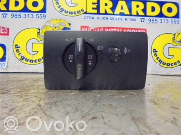 Interruptor de luz   1S7T13A024BB
