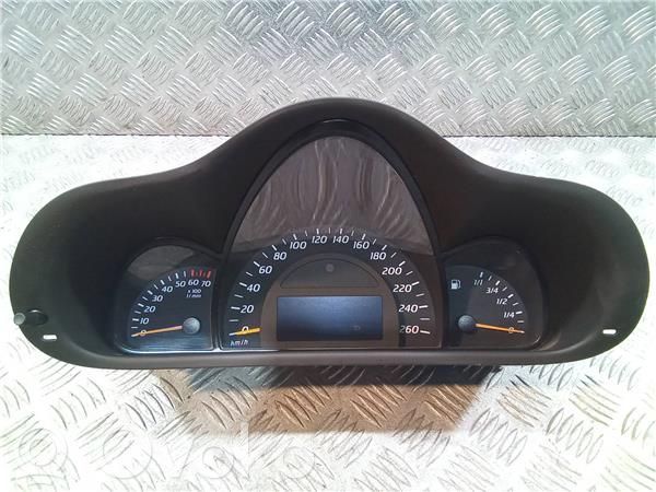 Mercedes-Benz C W203 Nopeusmittari (mittaristo)