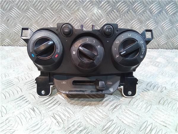 Air conditioning (A/C) switch   DP75