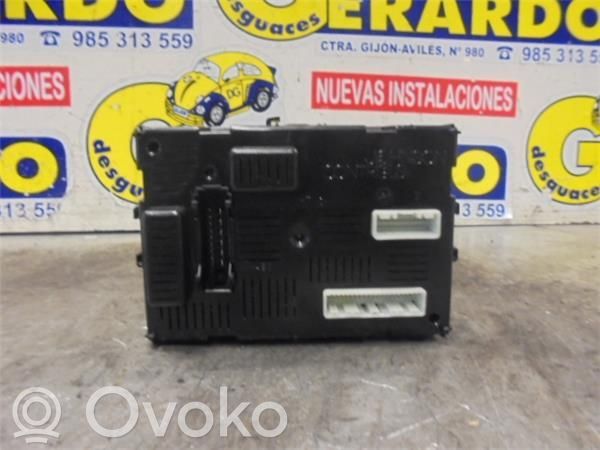 Nissan Micra Módulo de fusible 