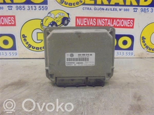 Volkswagen Golf V Engine control unit/module ECU 