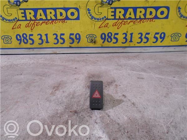 Botón interruptor de luz de peligro