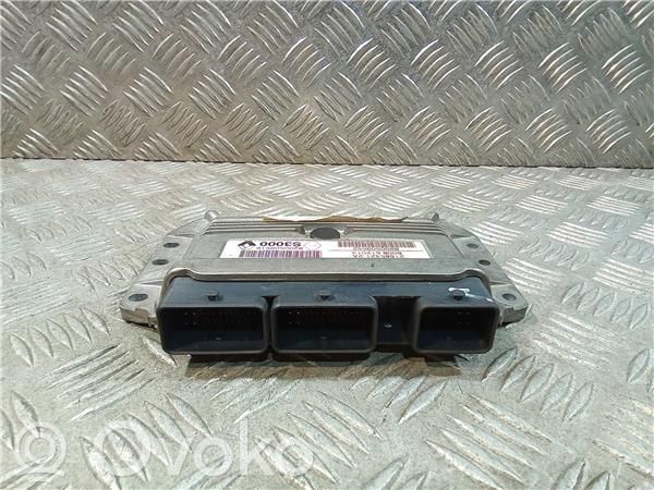 Komputer / Sterownik ECU silnika   8200509552,6008612013