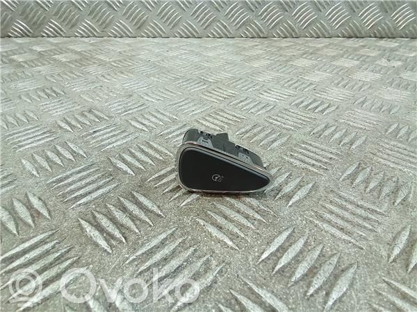 Steering wheel heating switch   39031664,10142364