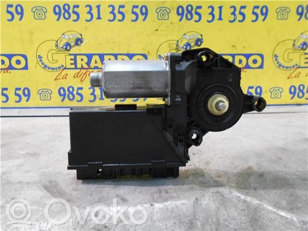 Audi A4 S4 B6 8E 8H Kulmaikkunalasi 
