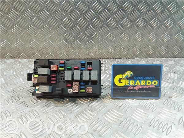 Chevrolet Lova Módulo de fusible 