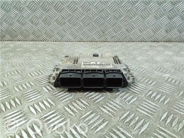 Komputer / Sterownik ECU silnika   8201005044,281016343
