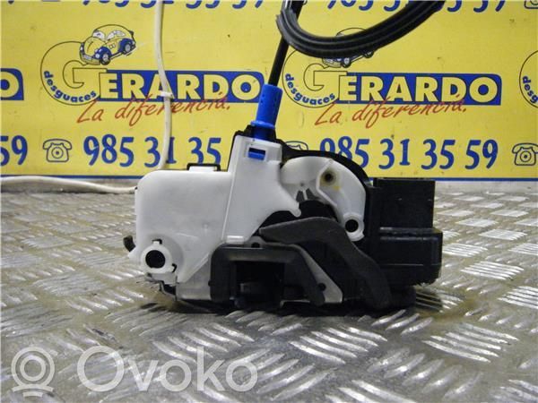 Opel Astra J Serratura portiera anteriore