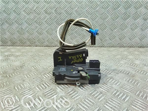 Opel Astra G Zamek drzwi przednich 