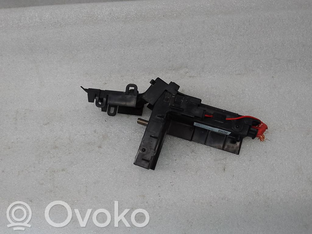 Volvo XC40 Moldura/rejilla de la luz antiniebla delantera 
