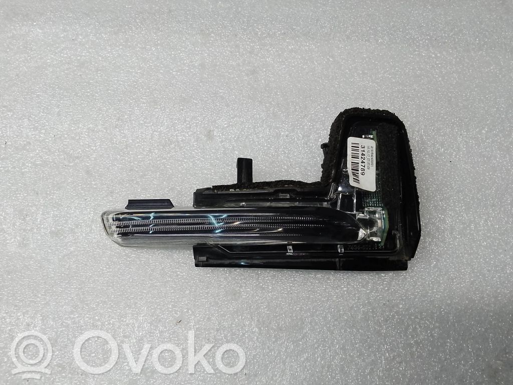 Volvo XC90 Front door wing mirror part 