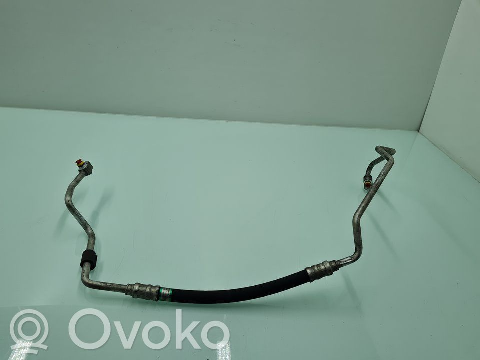 Ilmastointilaitteen putki (A/C)   6453698930805