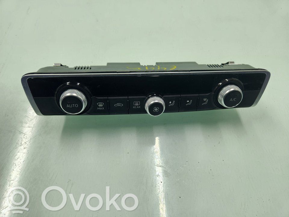 Climate control unit   8V0820043BB