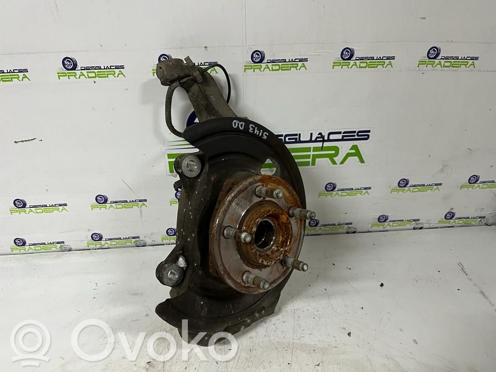 Front wheel hub spindle knuckle