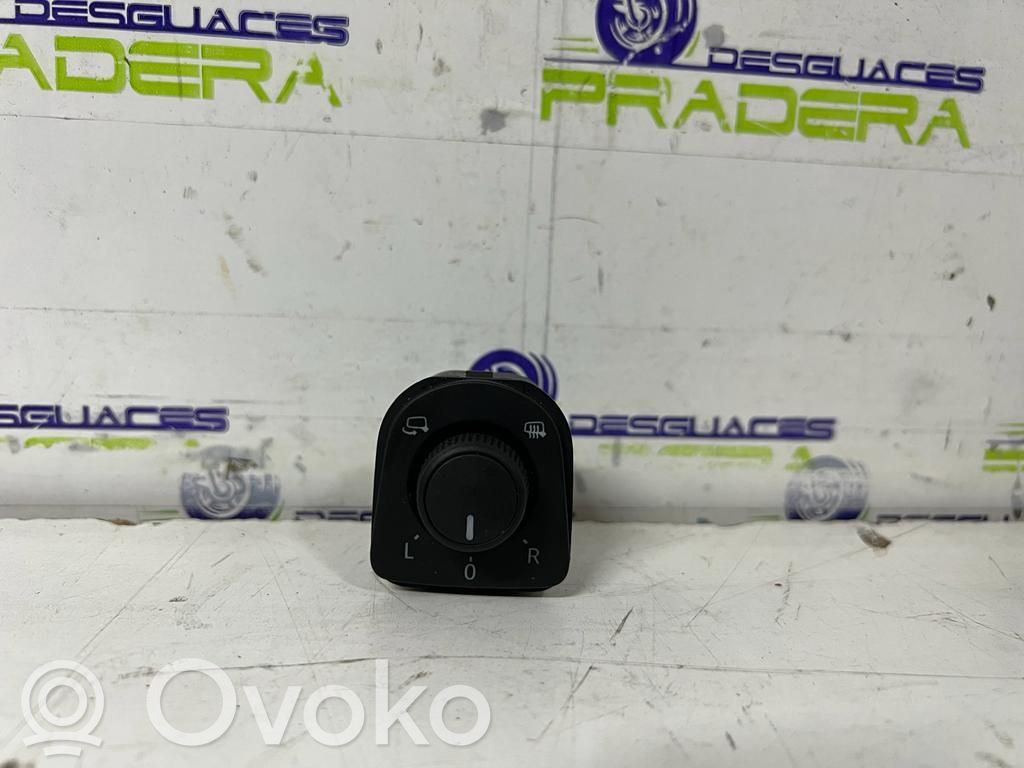 Wing mirror switch   5F0959565E