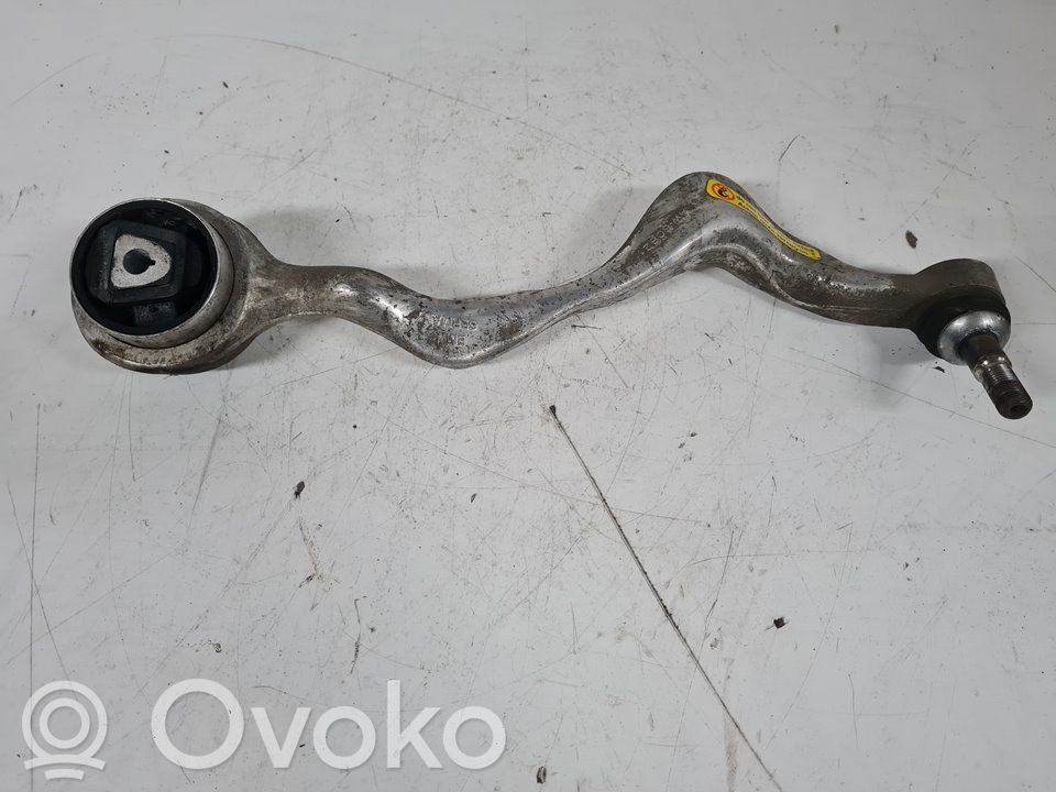 Brazo de suspensión delantero