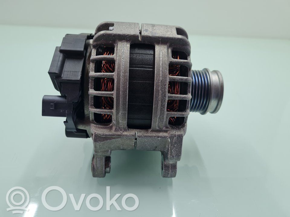 Alternador   05E903027A