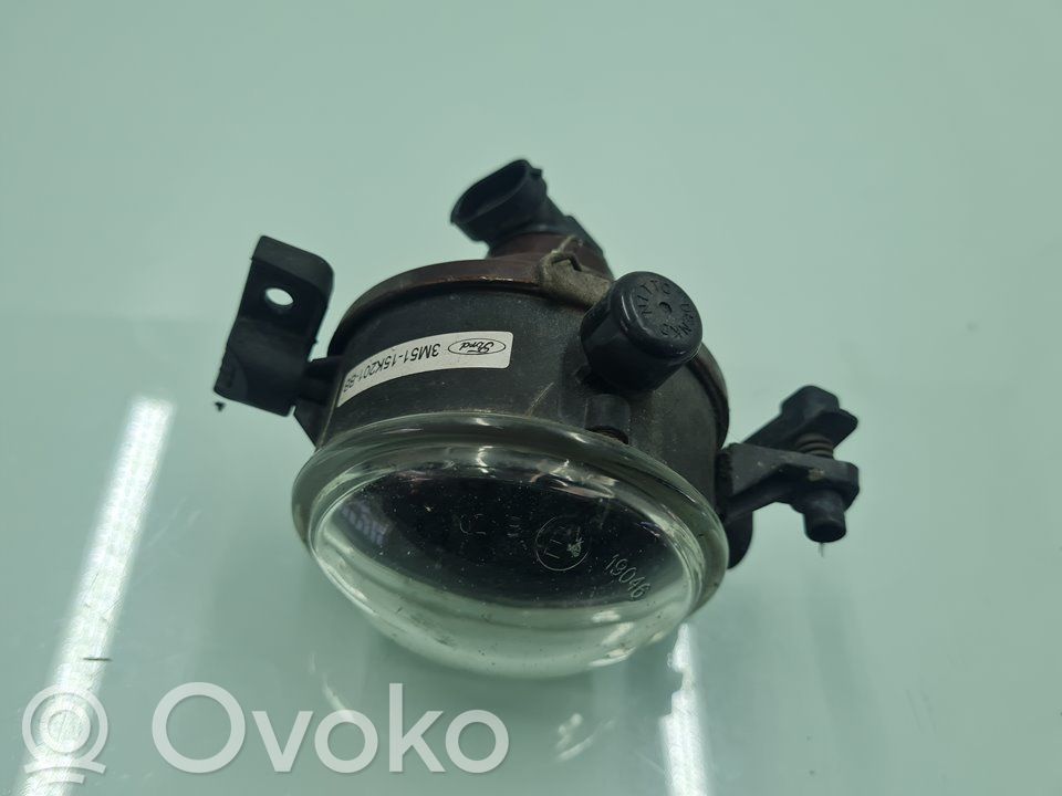 Etusumuvalo   3M5115K201BB
