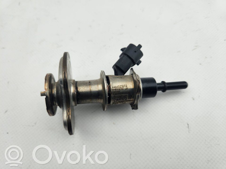 Inyector de combustible   7LA131113A