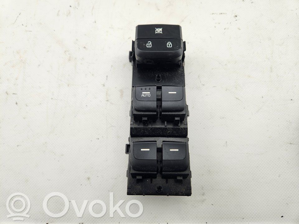 KIA Niro Electric window control switch 