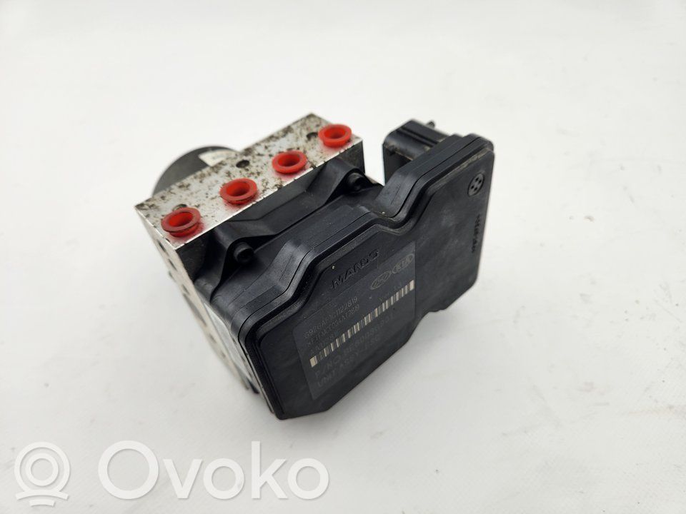 Bomba de ABS   589201W500