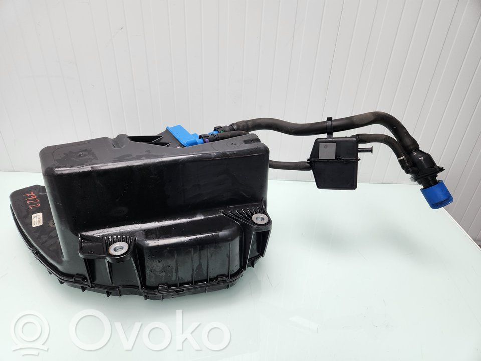 Audi A4 S4 B9 8W Zbiornik płynu AdBlue 