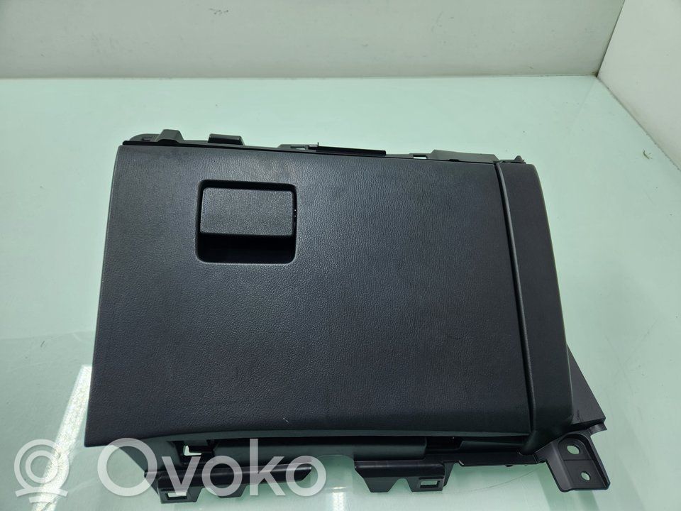 Handschuhfach   KB7W64261