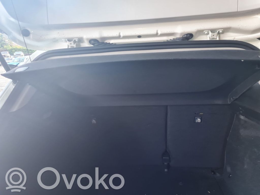 Fiat Tipo Hattuhylly 