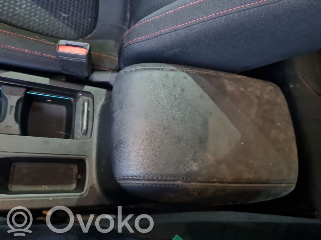 Ford Focus Подлокотник 