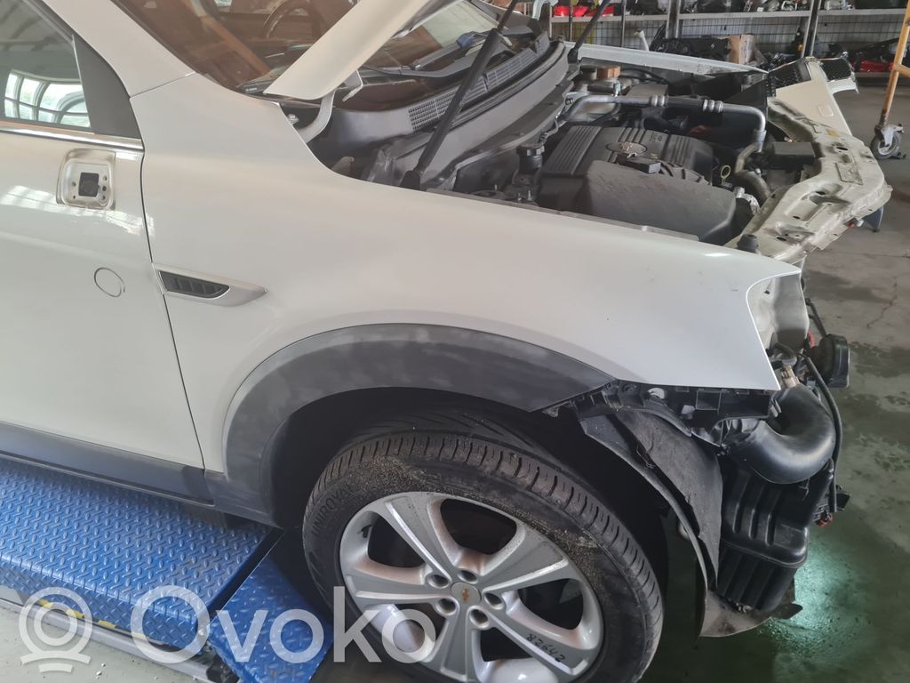 Chevrolet Captiva Sparnas 