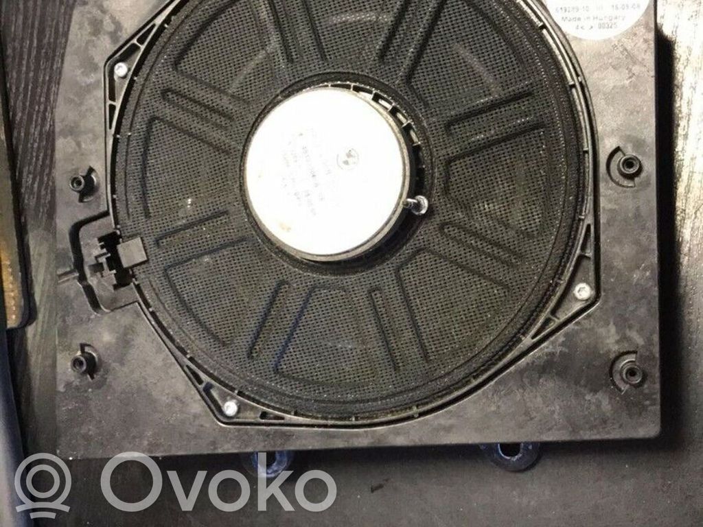 BMW X3 E83 Subwoofer speaker 