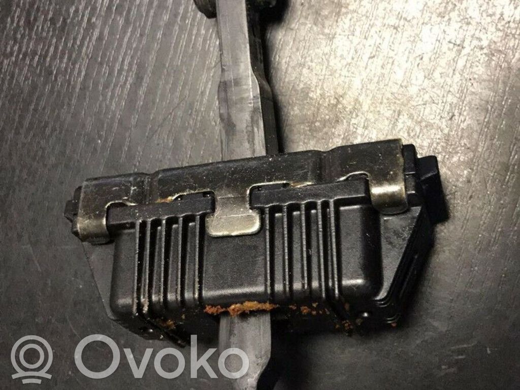 BMW X5 E53 Front door check strap stopper 