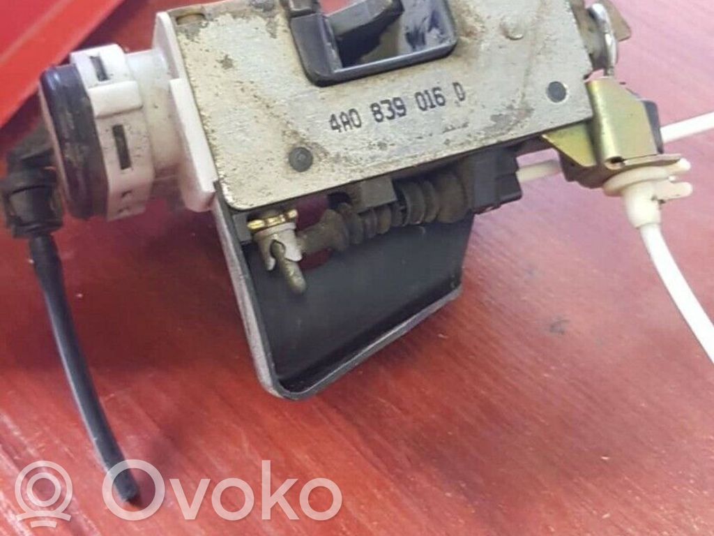 Audi A6 S6 C4 4A Takaoven lukko 