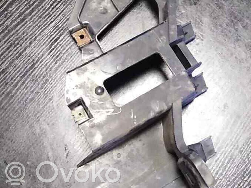 BMW X5 E53 Headlight/headlamp mounting bracket 