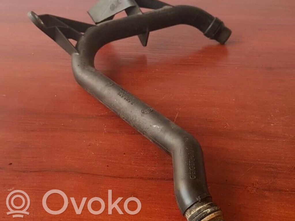 Engine coolant pipe/hose   7502525
