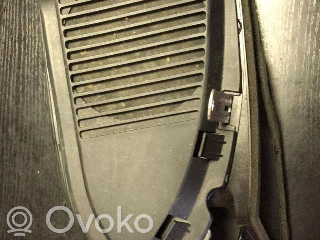 BMW 3 E46 Parcel shelf grill 