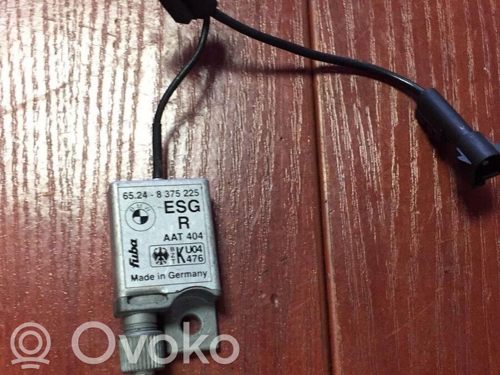 BMW 7 E38 Antenos stiprintuvas 