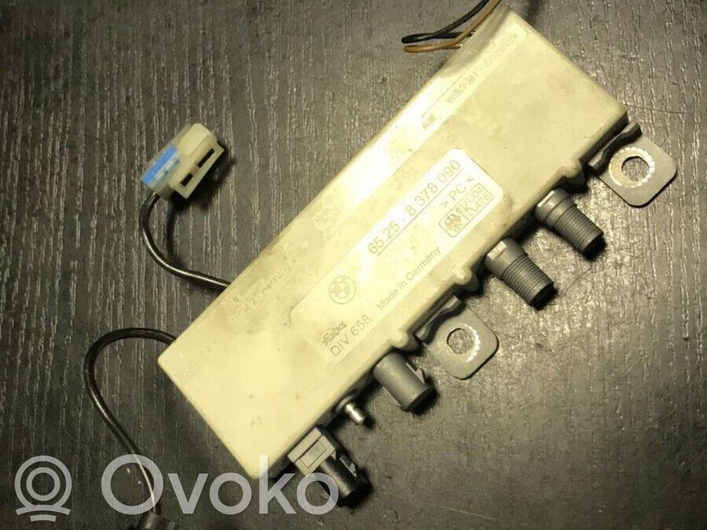 BMW 7 E38 Antenos stiprintuvas 