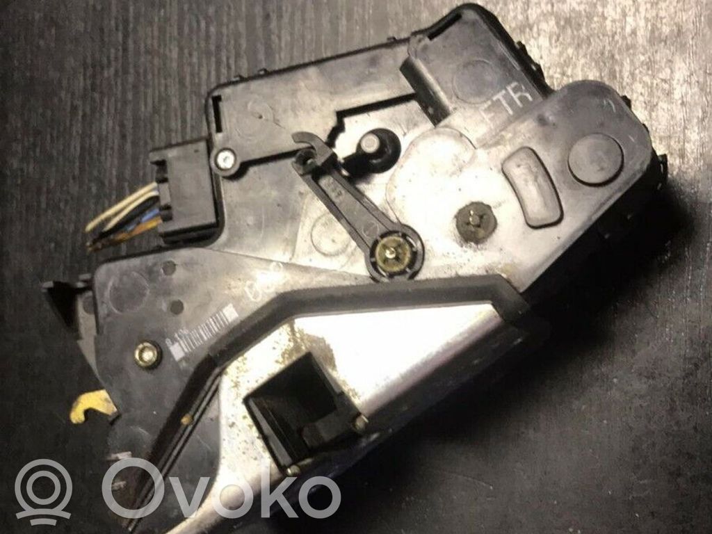 BMW 3 E46 Takaoven lukko 