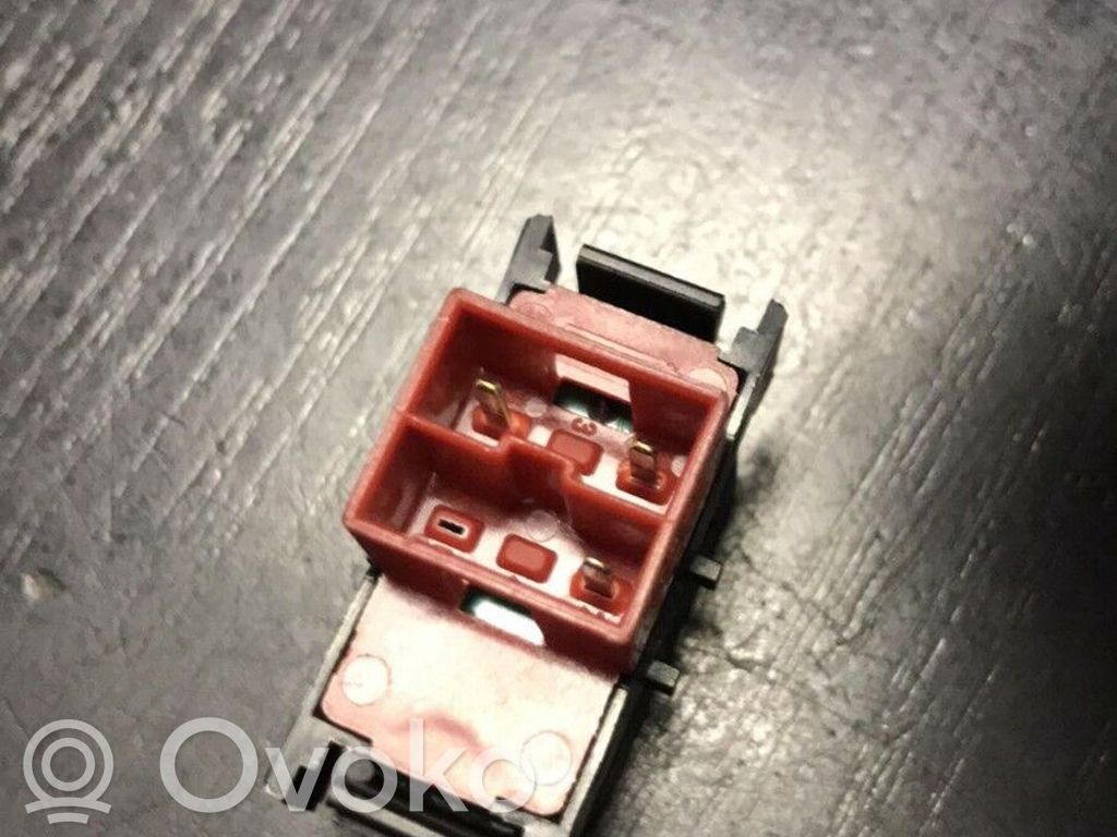 Mercedes-Benz E W210 Interruptor de control de tracción (ASR) 