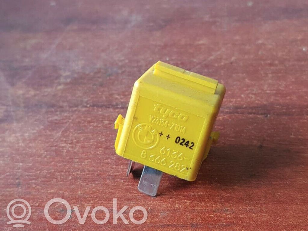 Kita rėlė   8366282