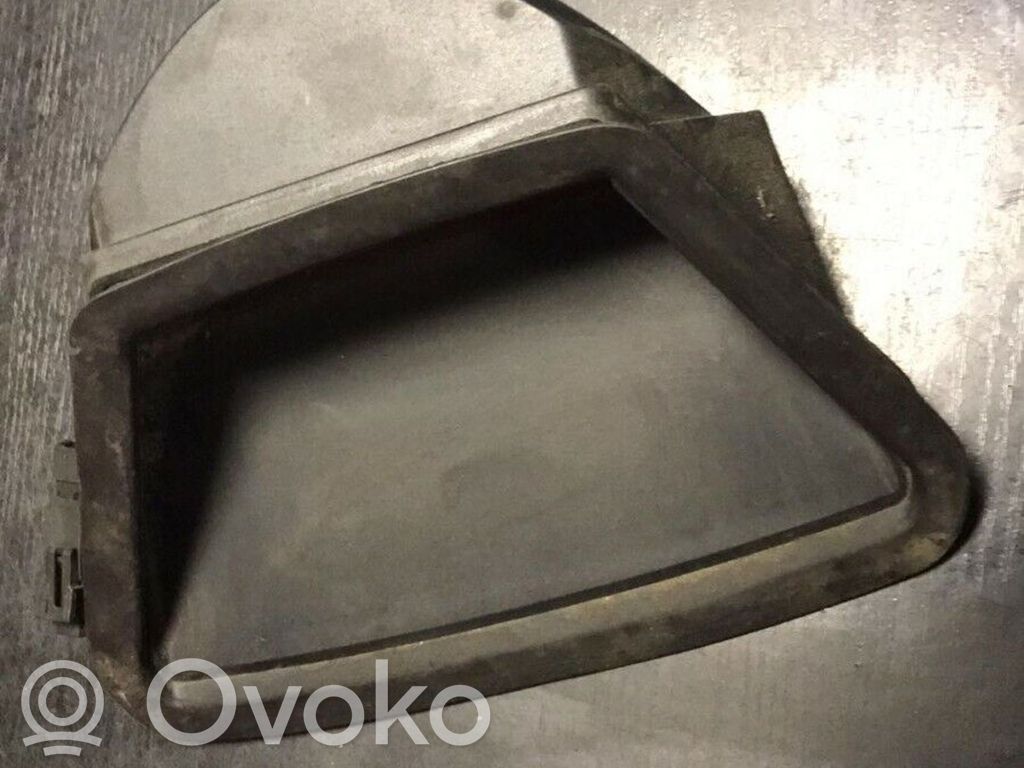 BMW 7 E38 Third/center stoplight 