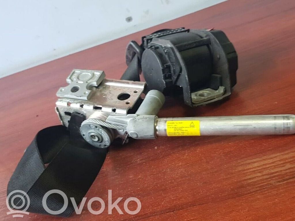 BMW 7 E65 E66 Rear seatbelt 