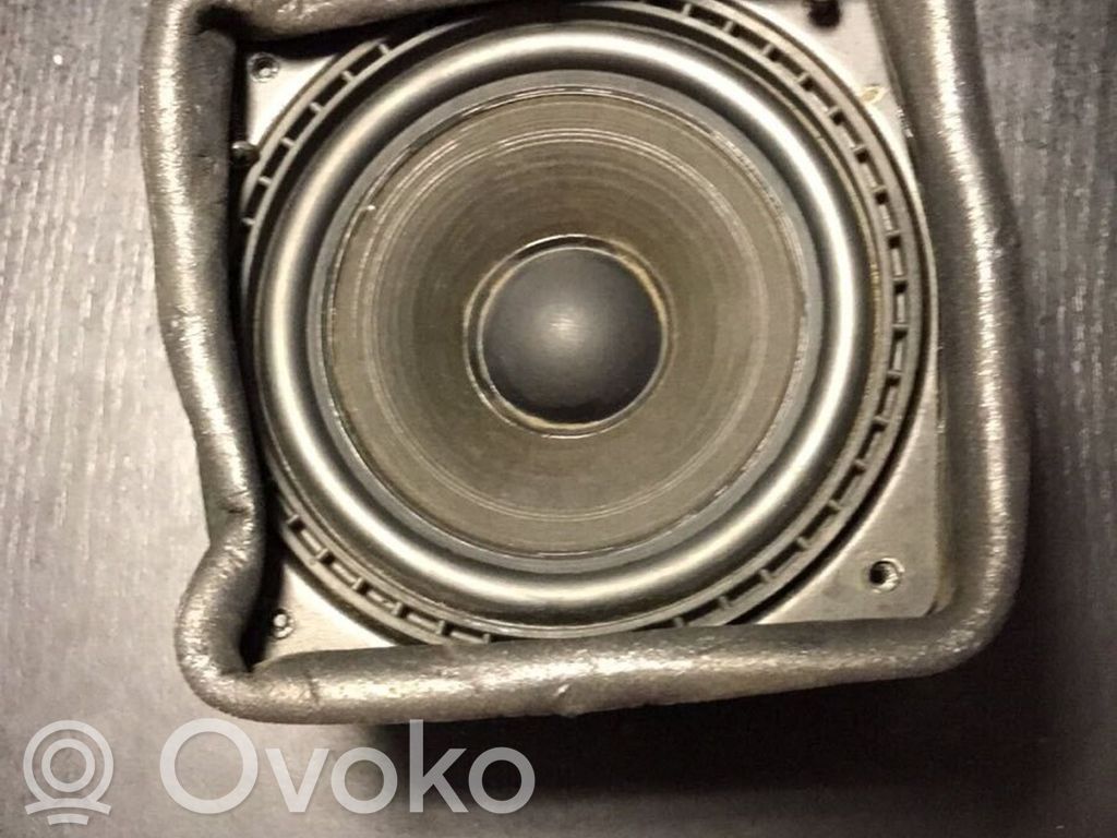 Etuoven kaiutin   8352687