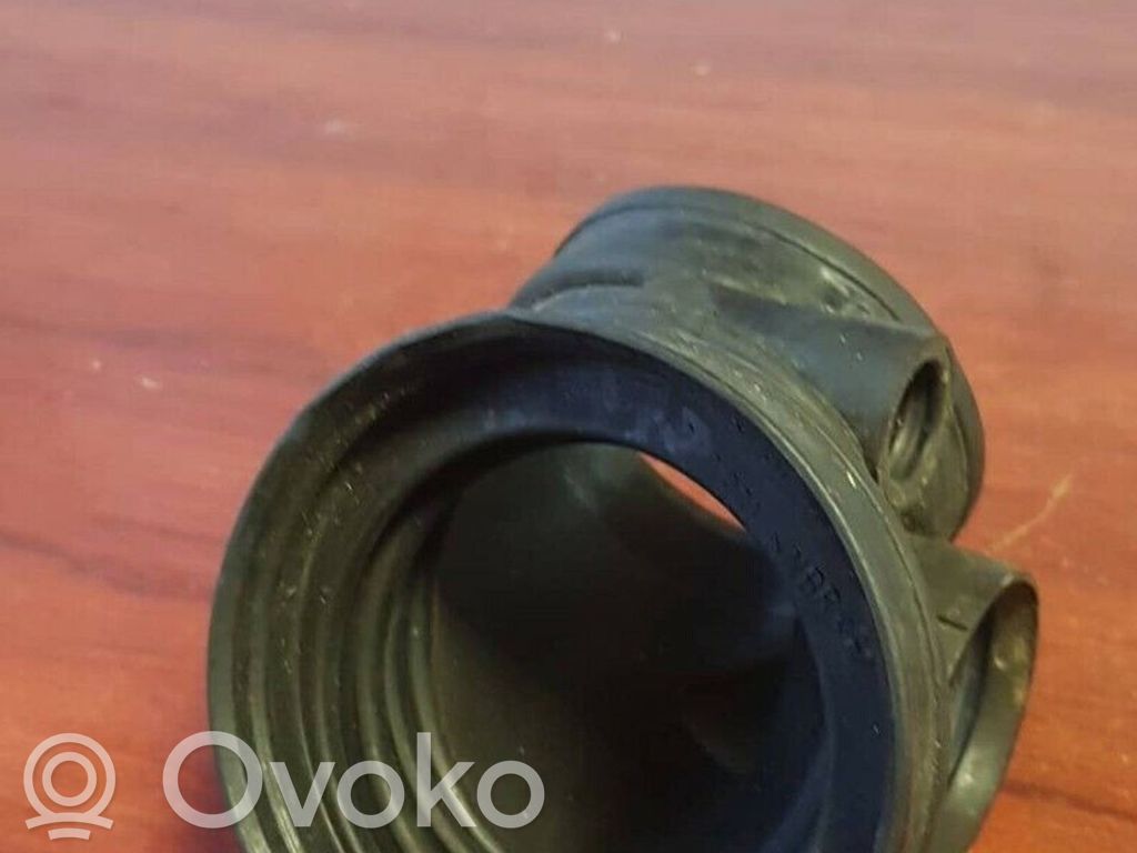 BMW 5 E39 Šļūtene (-es) / caurule (-es) 