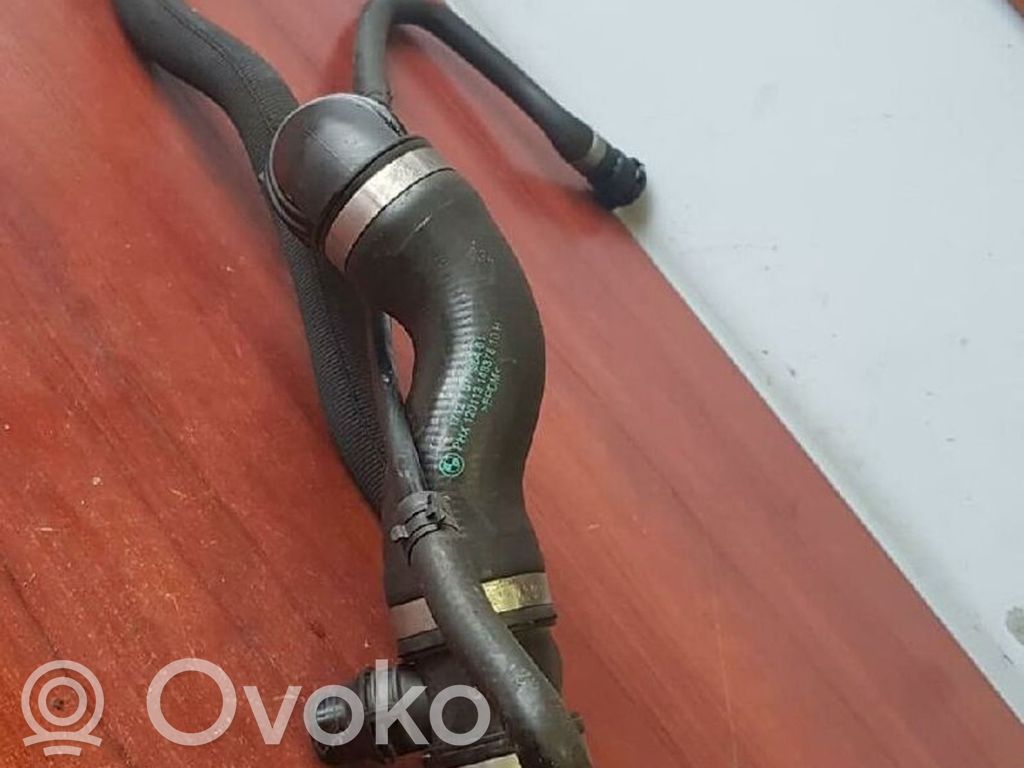BMW 1 E81 E87 Engine coolant pipe/hose 