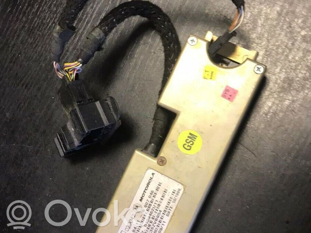 BMW 7 E38 Antenna control unit 