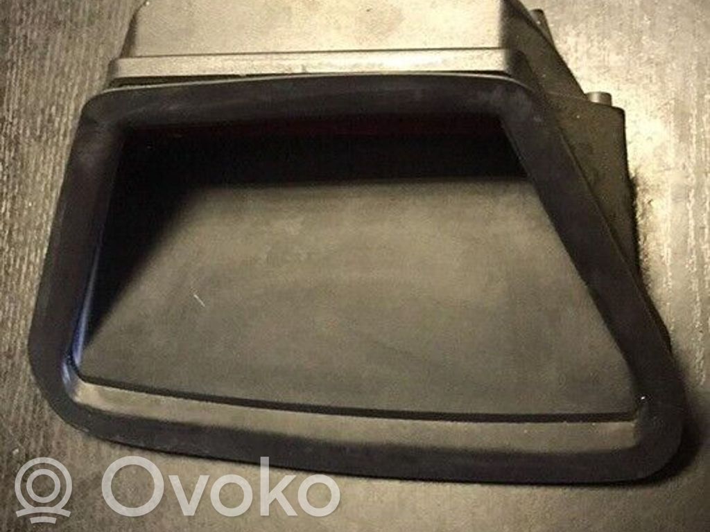 BMW 7 E38 Third/center stoplight 
